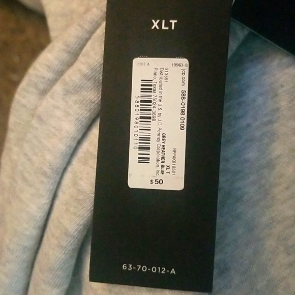 Big and Tall Shaquille O'neal Sweater - Picture 2 of 2